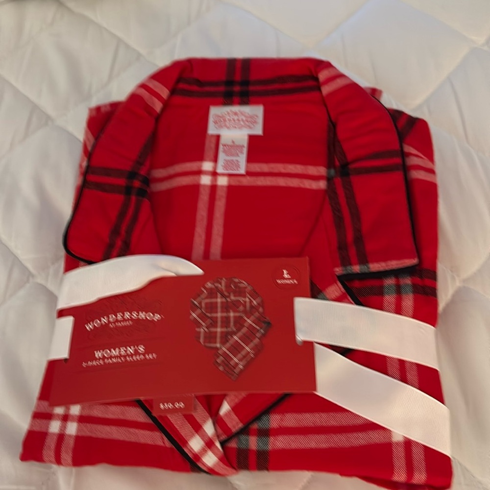 Women’s flannel pj’s